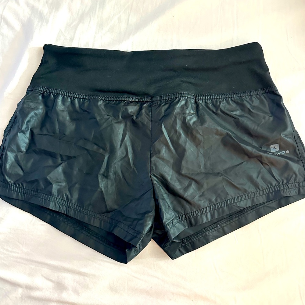 Athletic shorts size 4